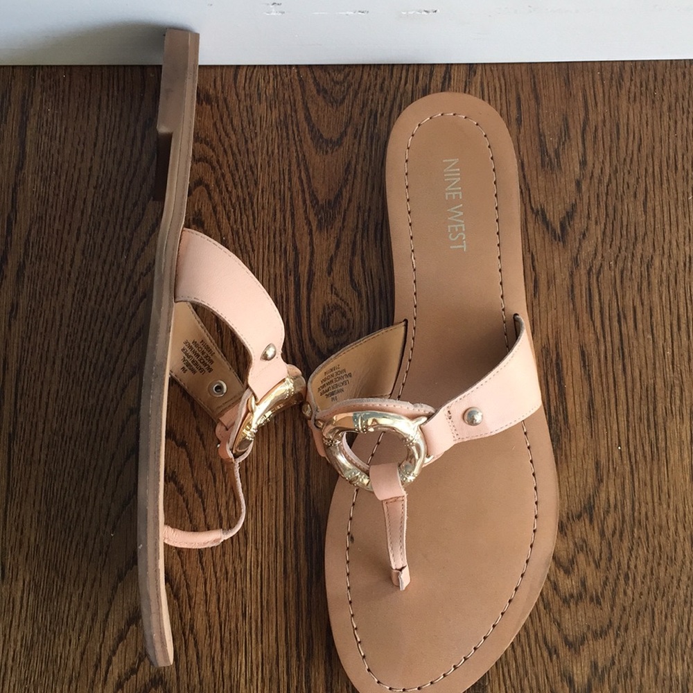 Light pink, gold, brown flip flop/sandal